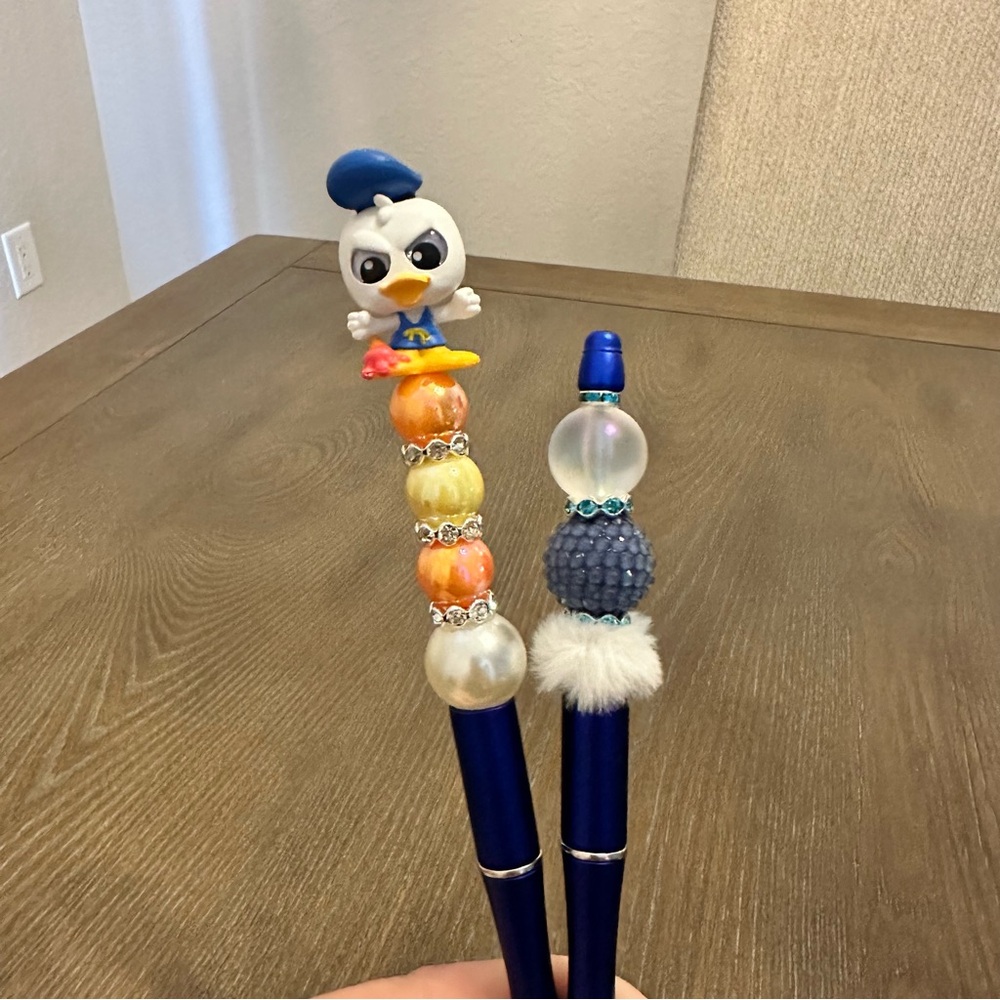 Disney Doorables Let’s Party Donald Duck Set of 2 Beaded Pens Refillable Ink
